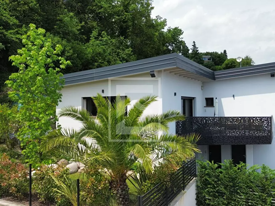 Immagine 41 di Villa in vendita  in via caravigla 22 a Padenghe Sul Garda