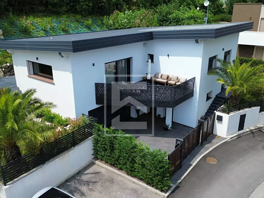 Immagine 3 di Villa in vendita  in via caravigla 22 a Padenghe Sul Garda