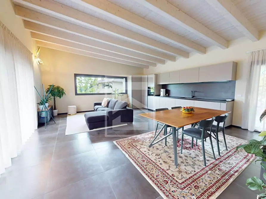 Immagine 6 di Villa in vendita  in via caravigla 22 a Padenghe Sul Garda