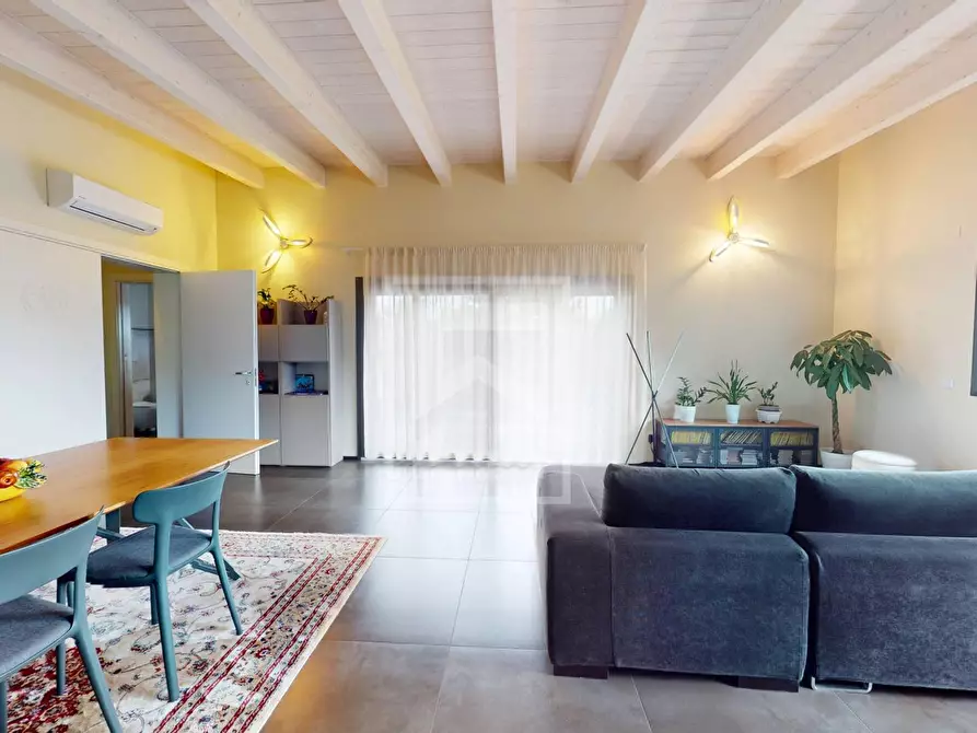 Immagine 10 di Villa in vendita  in via caravigla 22 a Padenghe Sul Garda