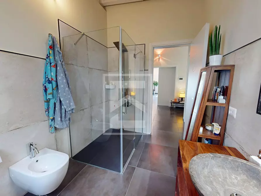 Immagine 23 di Villa in vendita  in via caravigla 22 a Padenghe Sul Garda