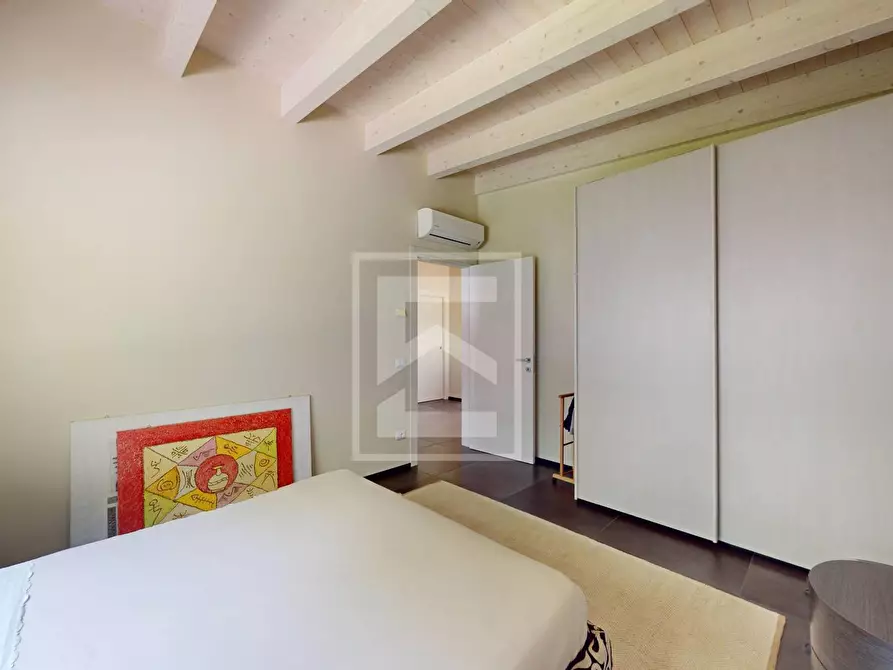 Immagine 24 di Villa in vendita  in via caravigla 22 a Padenghe Sul Garda