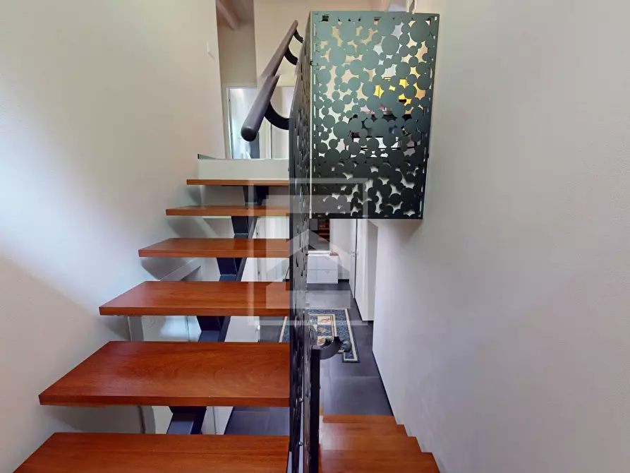 Immagine 25 di Villa in vendita  in via caravigla 22 a Padenghe Sul Garda