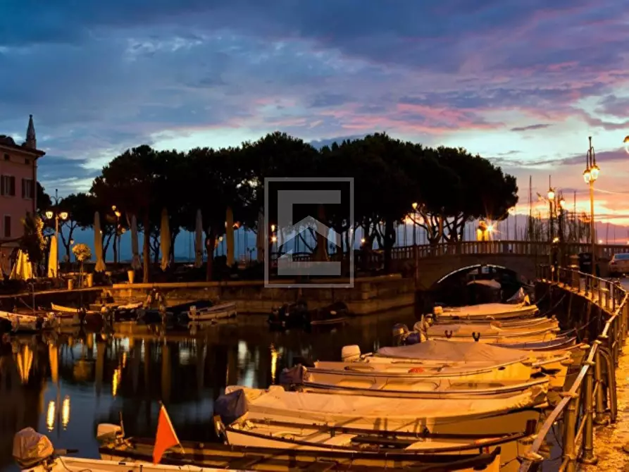 Immagine 17 di Rustico / casale in vendita  in garibaldi a Desenzano Del Garda