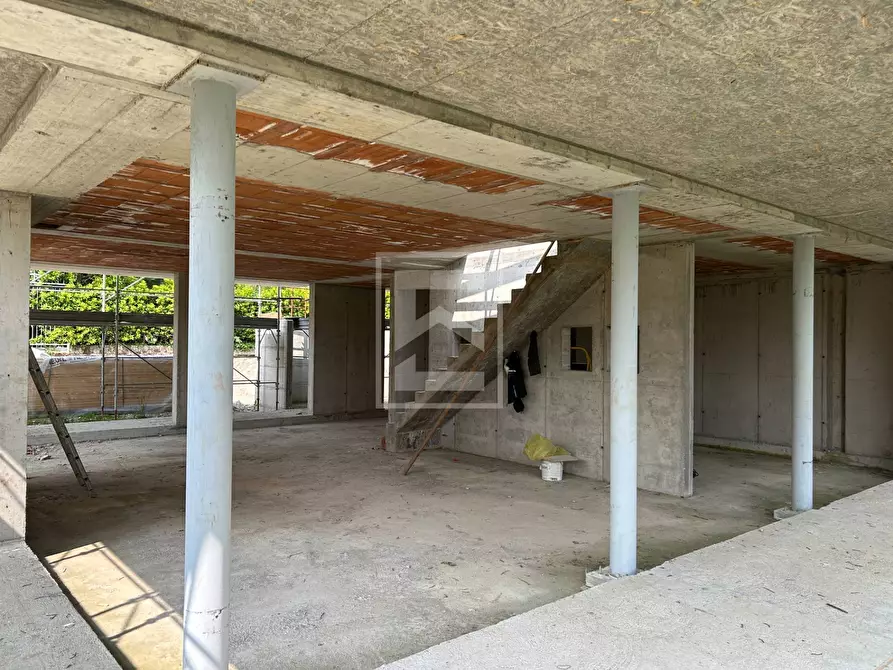 Immagine 15 di Villa in vendita  in via pisenze a Calvagese Della Riviera