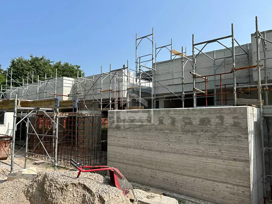 Immagine 18 di Villa in vendita  in via pisenze a Calvagese Della Riviera