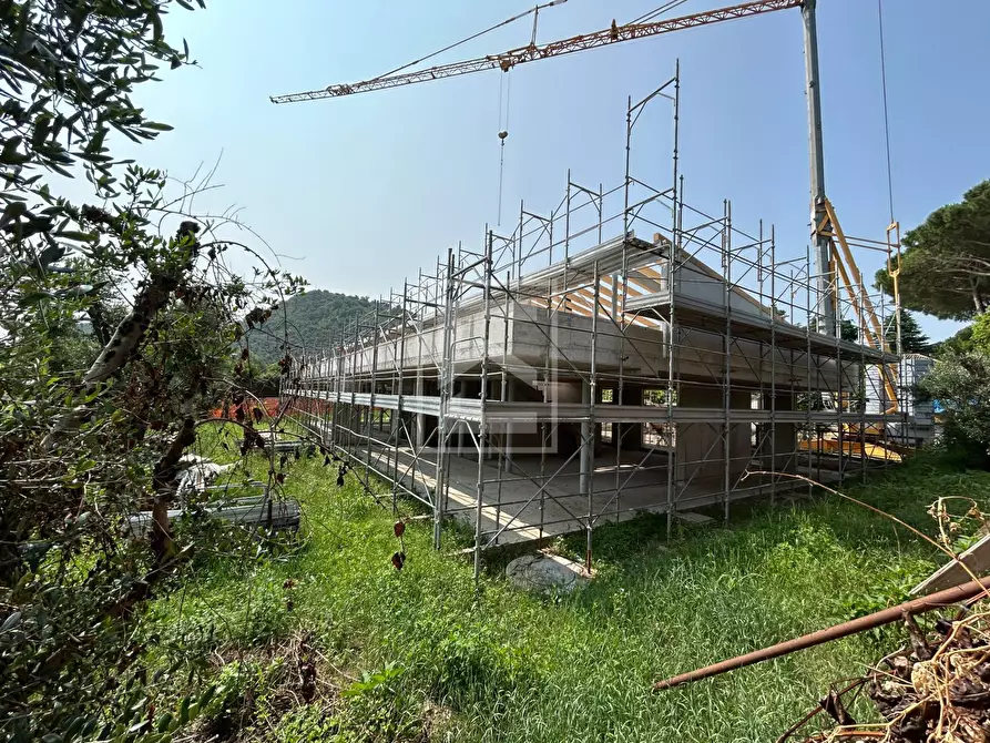 Immagine 10 di Villa in vendita  in via pisenze a Calvagese Della Riviera