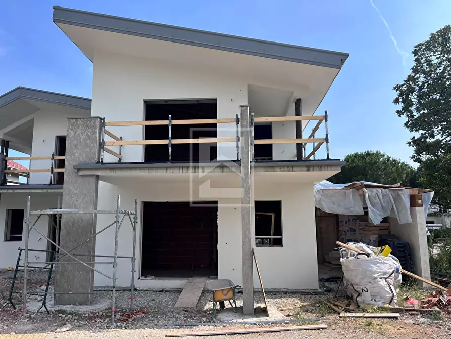 Immagine 2 di Villa in vendita  in via Piave 9 a Calvagese Della Riviera