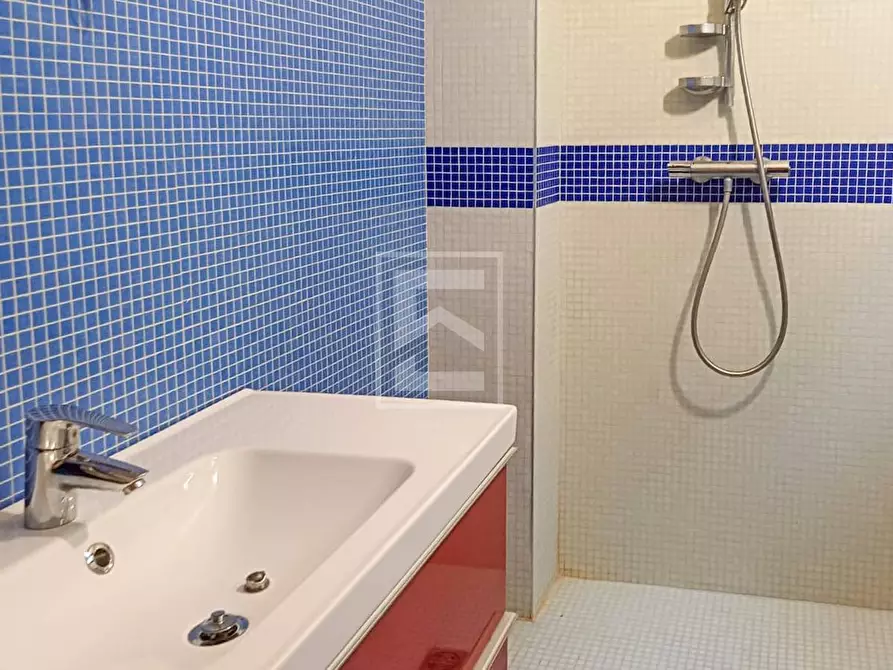 Immagine 13 di Appartamento in vendita  in via Verona a Sirmione