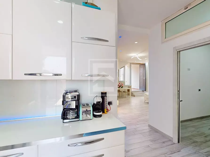 Immagine 16 di Appartamento in vendita  in Via Verona 147 a Sirmione