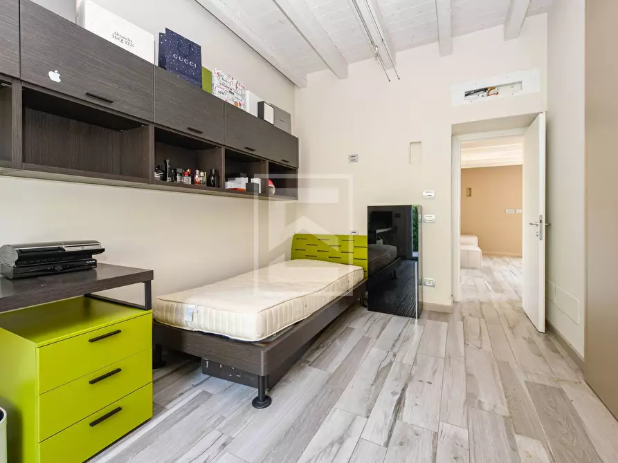 Immagine 18 di Villa in vendita  in Via Tugurio a Lonato del Garda