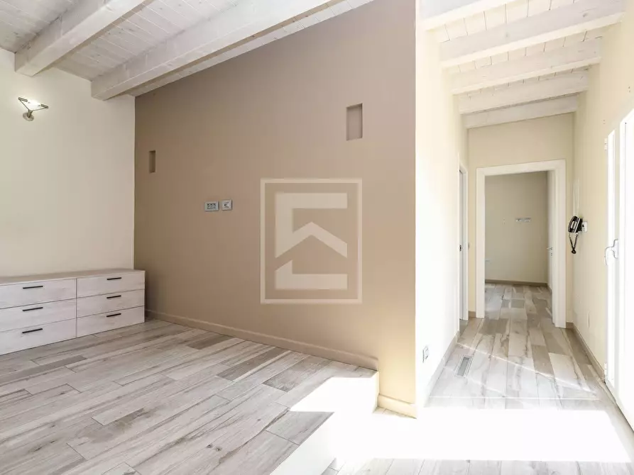 Immagine 26 di Villa in vendita  in Via Tugurio a Lonato del Garda