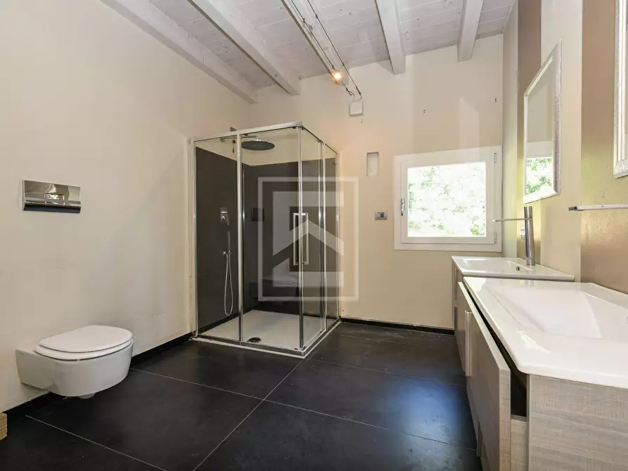 Immagine 38 di Villa in vendita  in Via Tugurio a Lonato del Garda