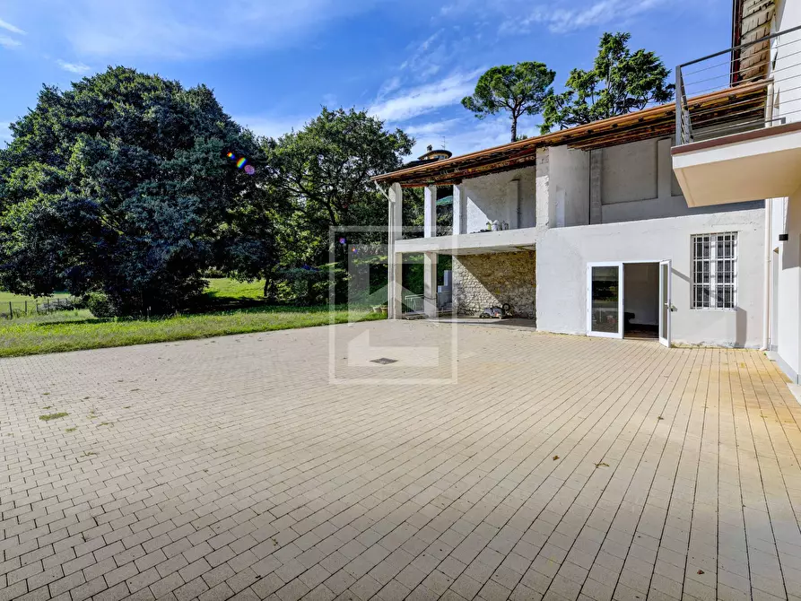 Immagine 48 di Villa in vendita  in Via Tugurio a Lonato del Garda