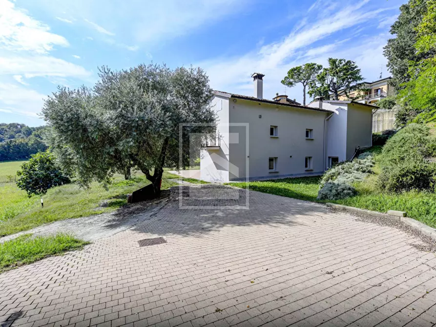Immagine 50 di Villa in vendita  in Via Tugurio a Lonato del Garda
