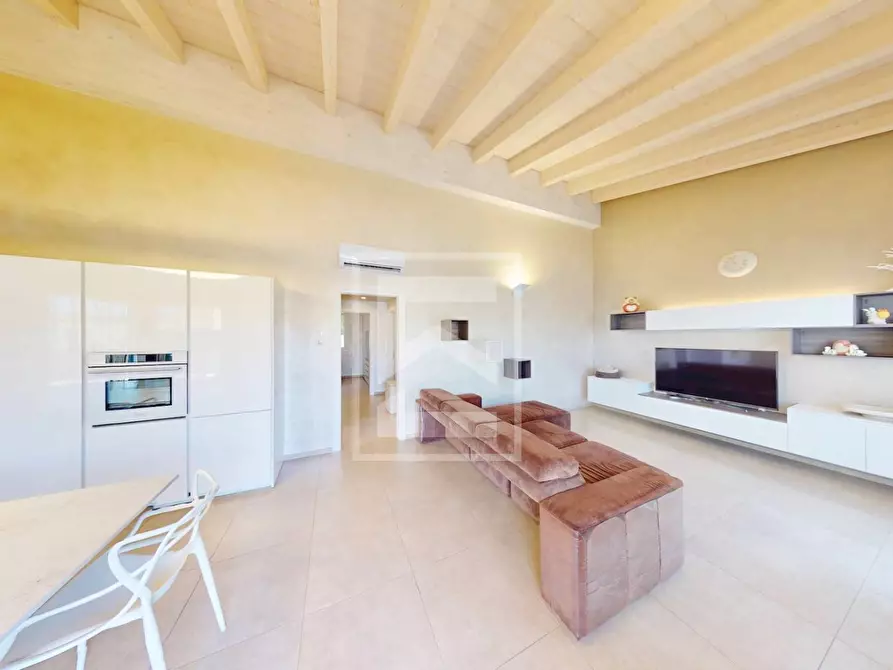 Immagine 5 di Villa in vendita  in Via Centenaro a Desenzano Del Garda