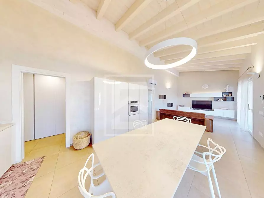 Immagine 4 di Villa in vendita  in Via Centenaro a Desenzano Del Garda