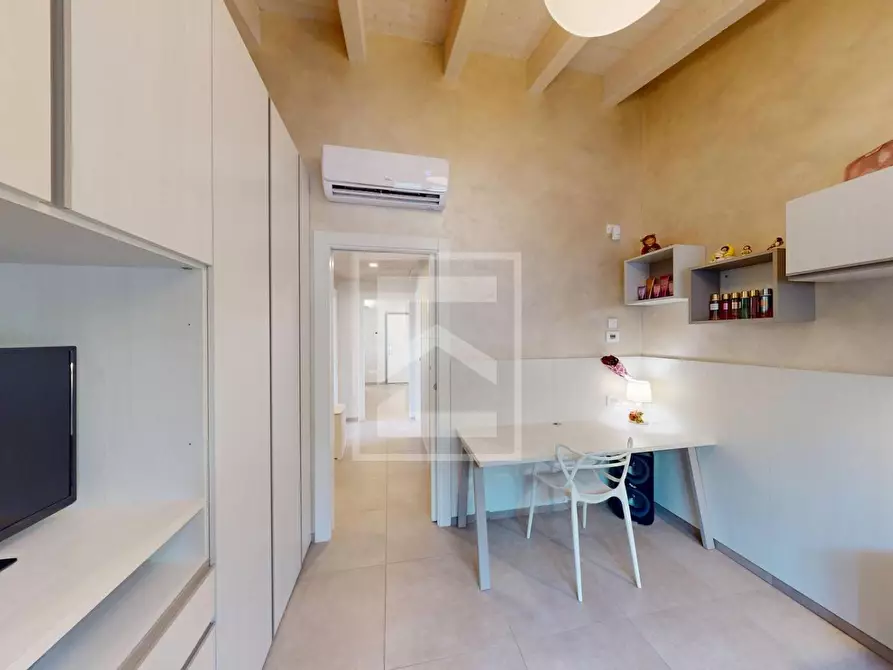 Immagine 18 di Villa in vendita  in Via Centenaro a Desenzano Del Garda