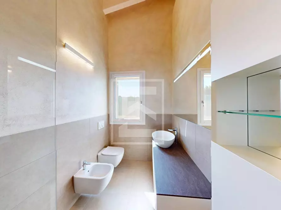 Immagine 23 di Villa in vendita  in Via Centenaro a Desenzano Del Garda