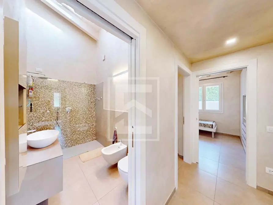 Immagine 24 di Villa in vendita  in Via Centenaro a Desenzano Del Garda