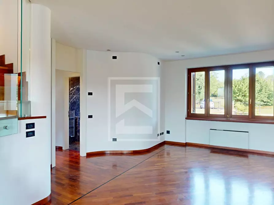 Immagine 4 di Appartamento in vendita  in Località Brodazzo, 1 a Desenzano Del Garda