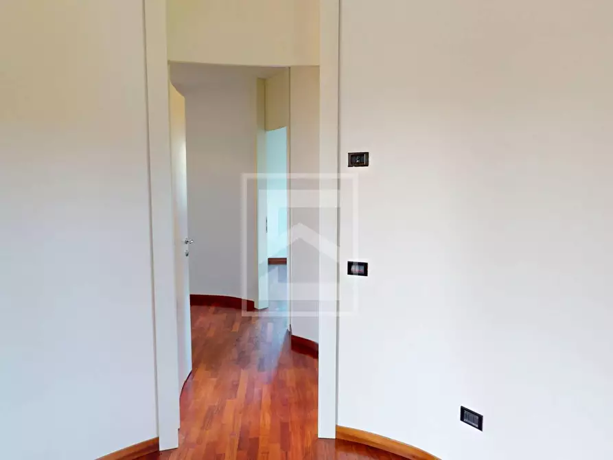 Immagine 6 di Appartamento in vendita  in Località Brodazzo, 1 a Desenzano Del Garda