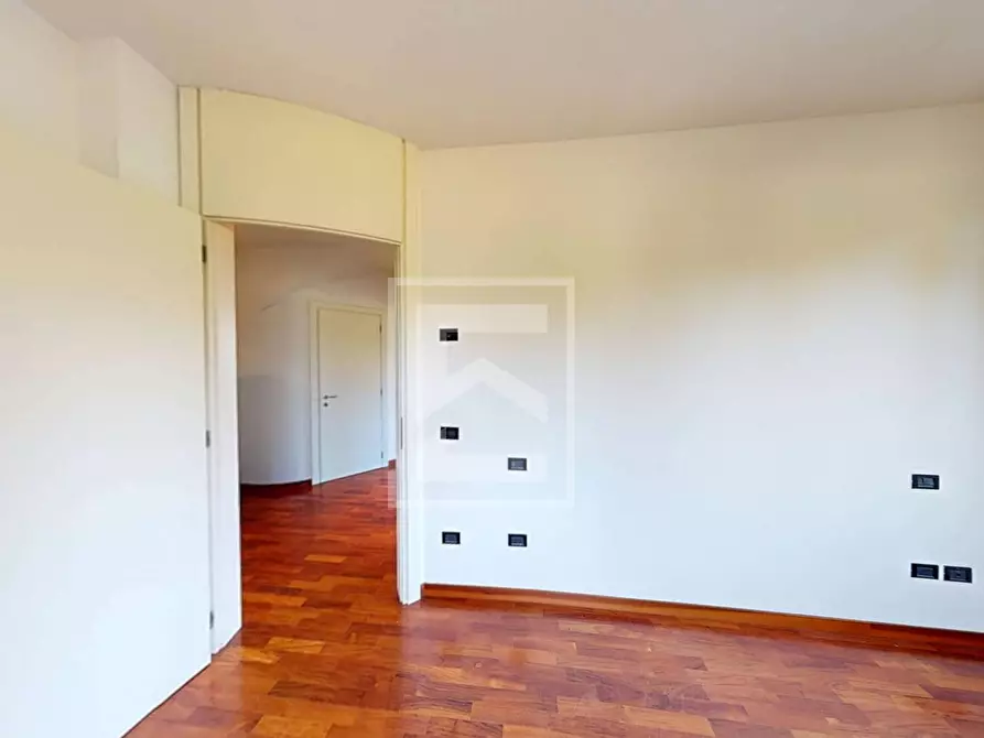 Immagine 10 di Appartamento in vendita  in Località Brodazzo, 1 a Desenzano Del Garda