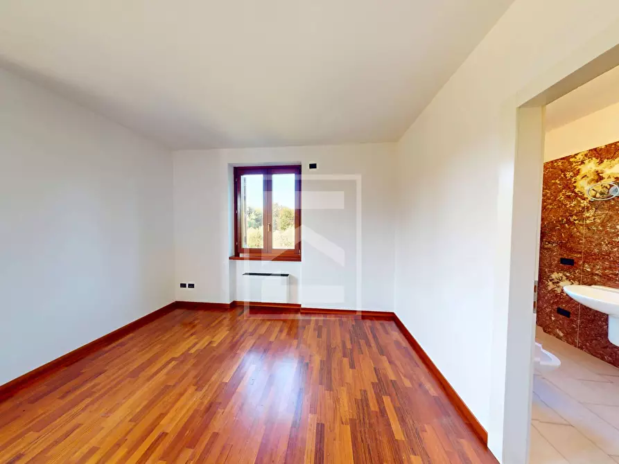 Immagine 11 di Appartamento in vendita  in Località Brodazzo, 1 a Desenzano Del Garda