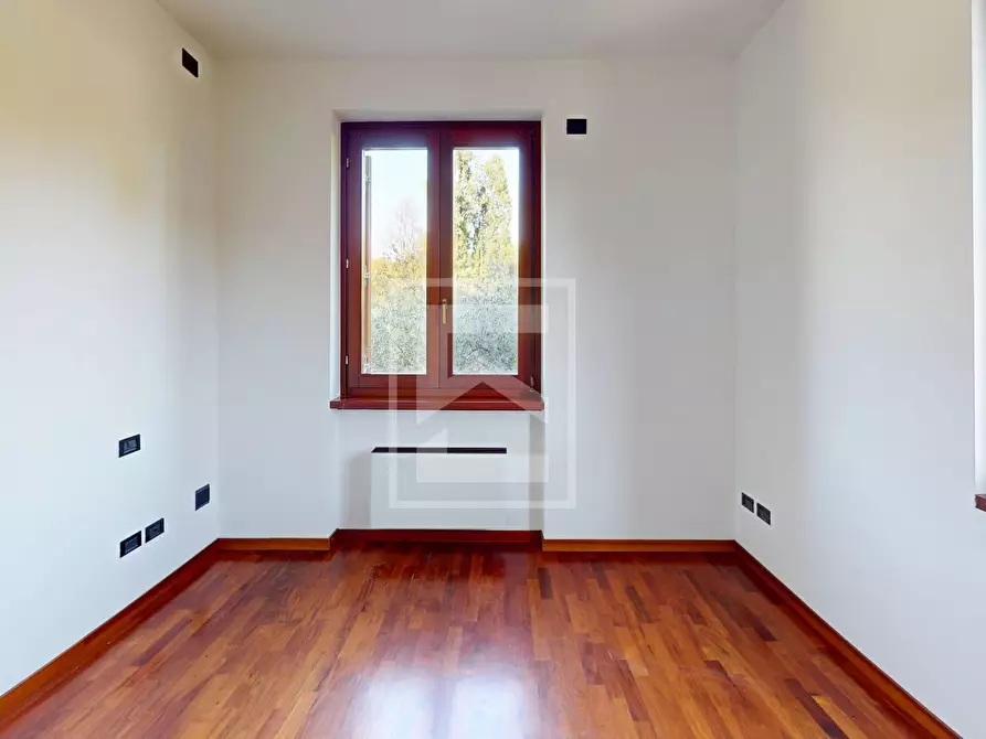 Immagine 17 di Appartamento in vendita  in Località Brodazzo, 1 a Desenzano Del Garda