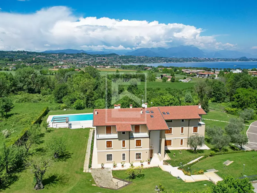 Immagine 43 di Appartamento in vendita  in Località Brodazzo, 1 a Desenzano Del Garda