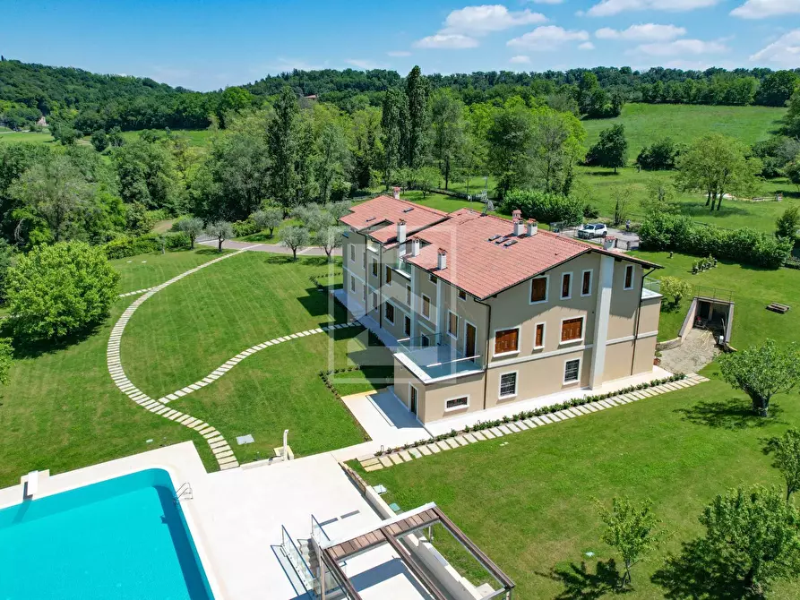 Immagine 45 di Appartamento in vendita  in Località Brodazzo, 1 a Desenzano Del Garda