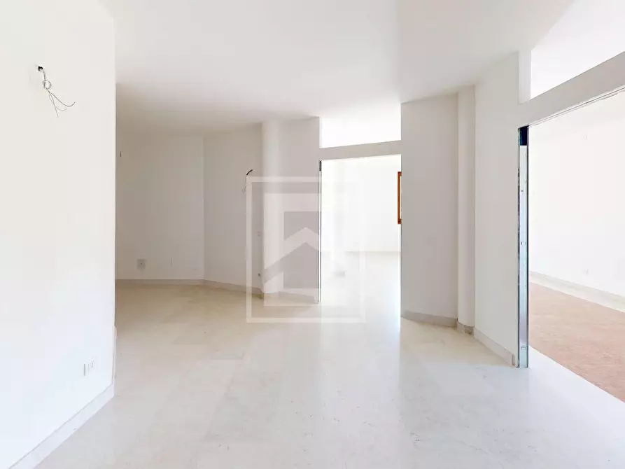 Immagine 12 di Appartamento in vendita  in Località Brodazzo 1 a Desenzano Del Garda