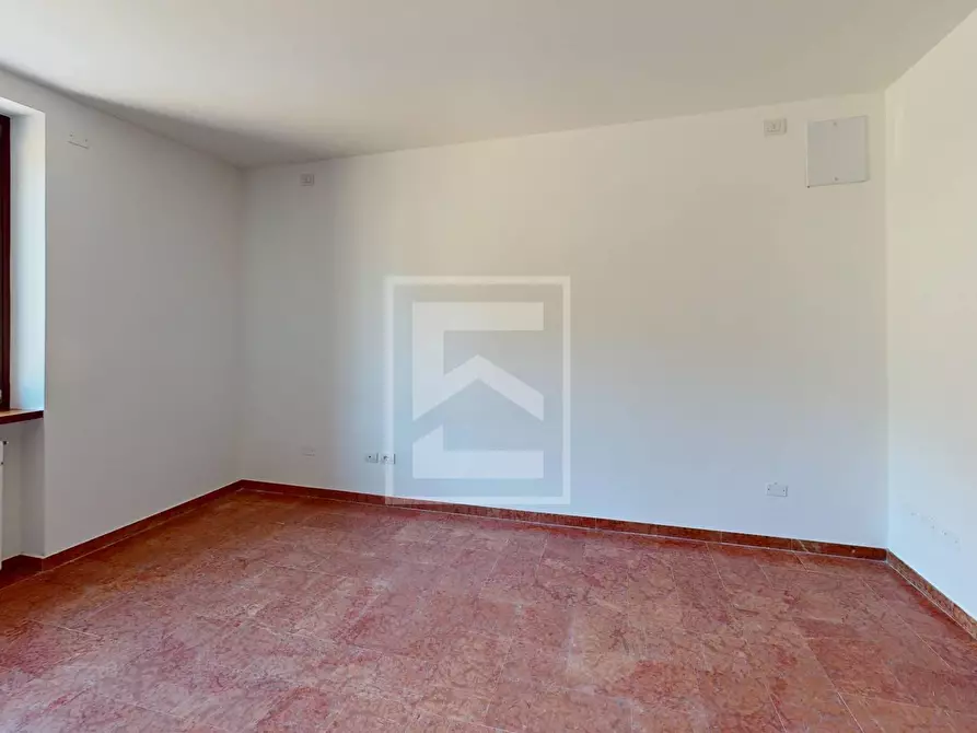 Immagine 15 di Appartamento in vendita  in Località Brodazzo 1 a Desenzano Del Garda