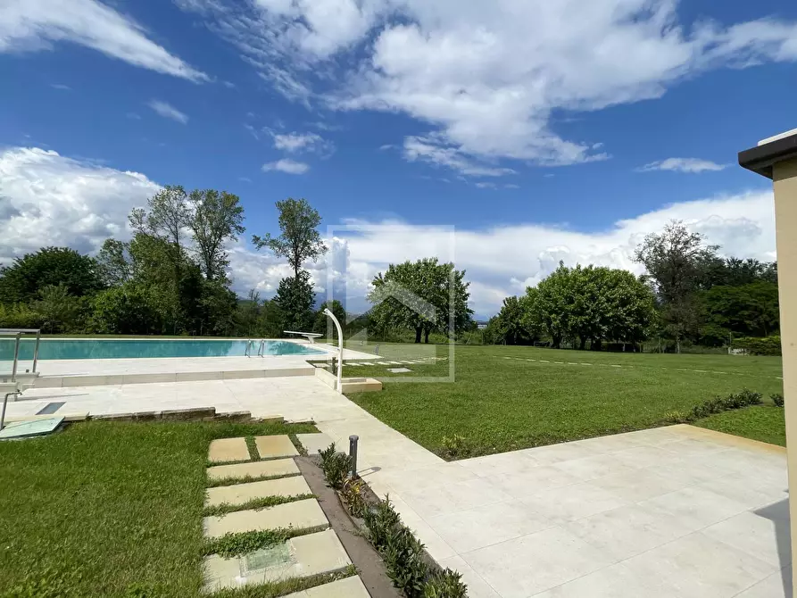 Immagine 21 di Appartamento in vendita  in Località Brodazzo 1 a Desenzano Del Garda