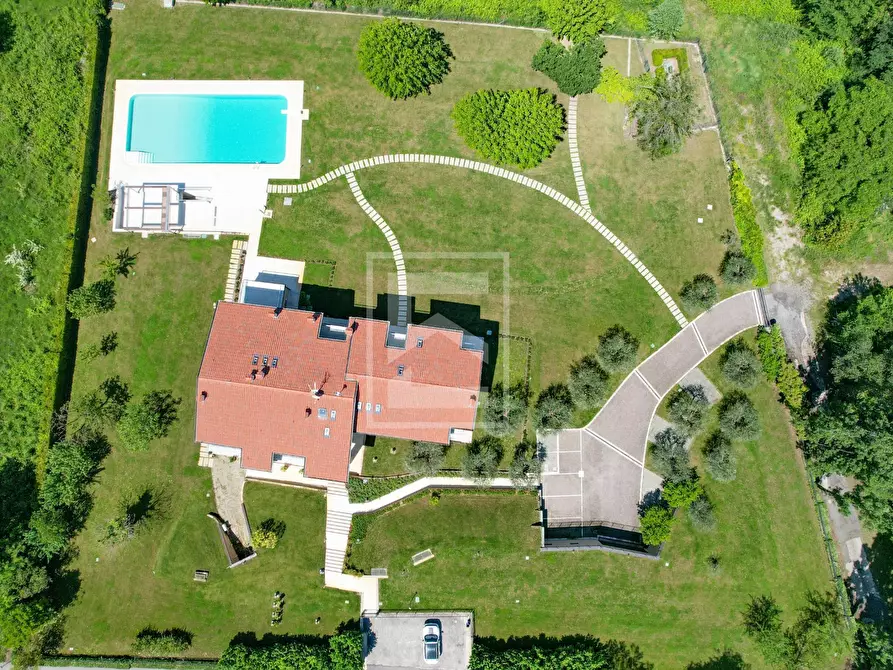 Immagine 38 di Appartamento in vendita  in Località Brodazzo 1 a Desenzano Del Garda