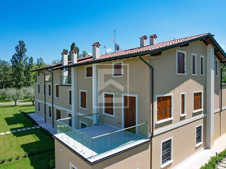 Immagine 43 di Appartamento in vendita  in Località Brodazzo 1 a Desenzano Del Garda