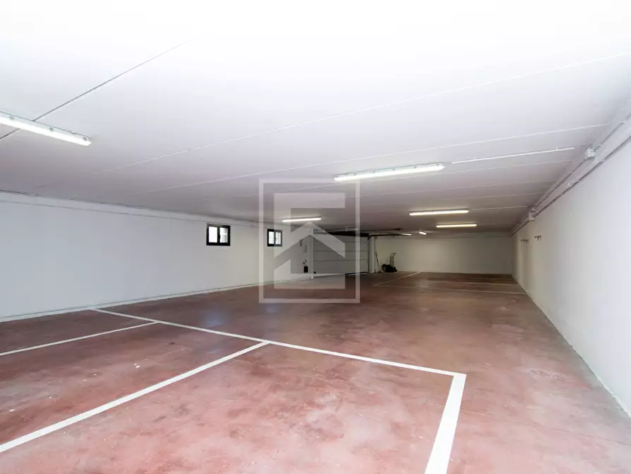 Immagine 45 di Appartamento in vendita  in Località Brodazzo 1 a Desenzano Del Garda