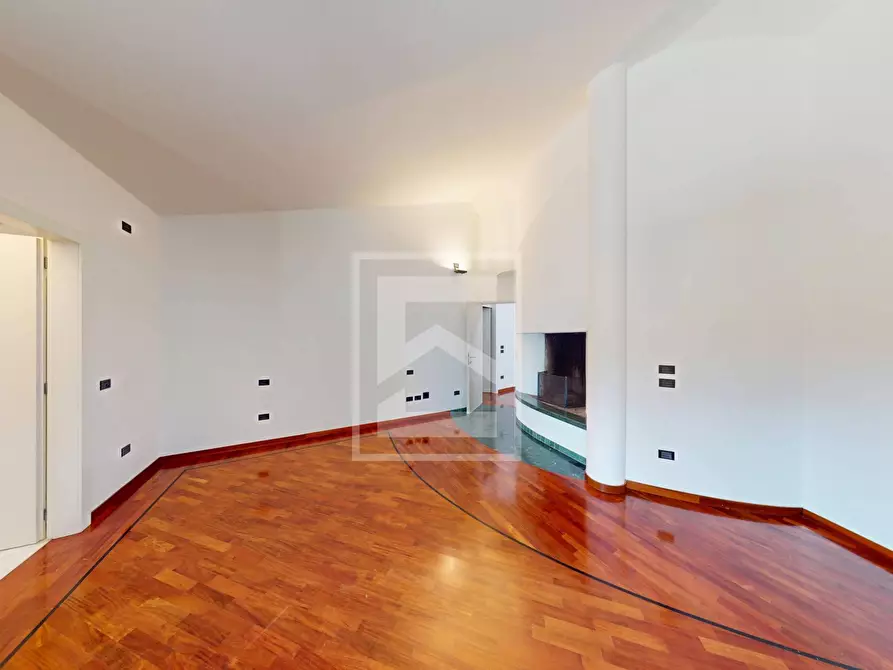 Immagine 16 di Attico in vendita  in Località Brodazzo 1 a Desenzano Del Garda