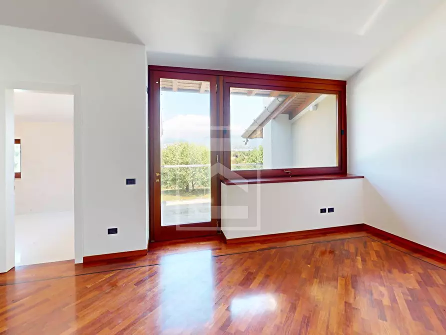 Immagine 20 di Attico in vendita  in Località Brodazzo 1 a Desenzano Del Garda