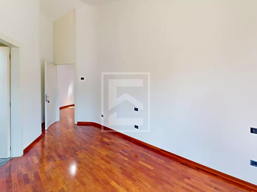 Immagine 26 di Attico in vendita  in Località Brodazzo 1 a Desenzano Del Garda