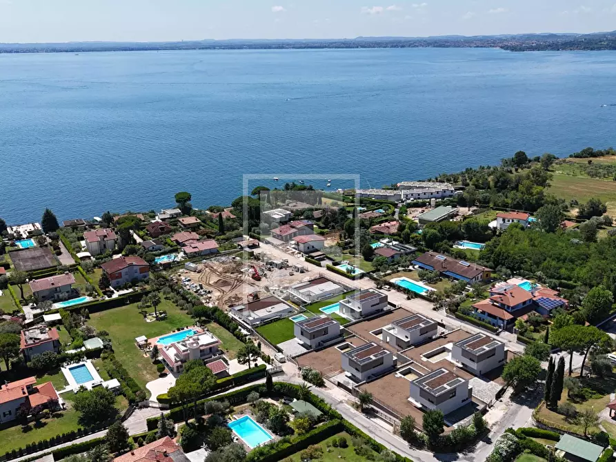 Immagine 1 di Villa in vendita  in Via San Sivino a Calvagese Della Riviera