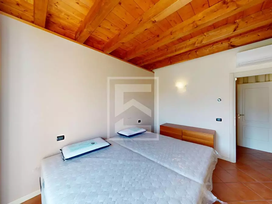 Immagine 21 di Appartamento in vendita  in Via Del Torchio 21 a Manerba Del Garda