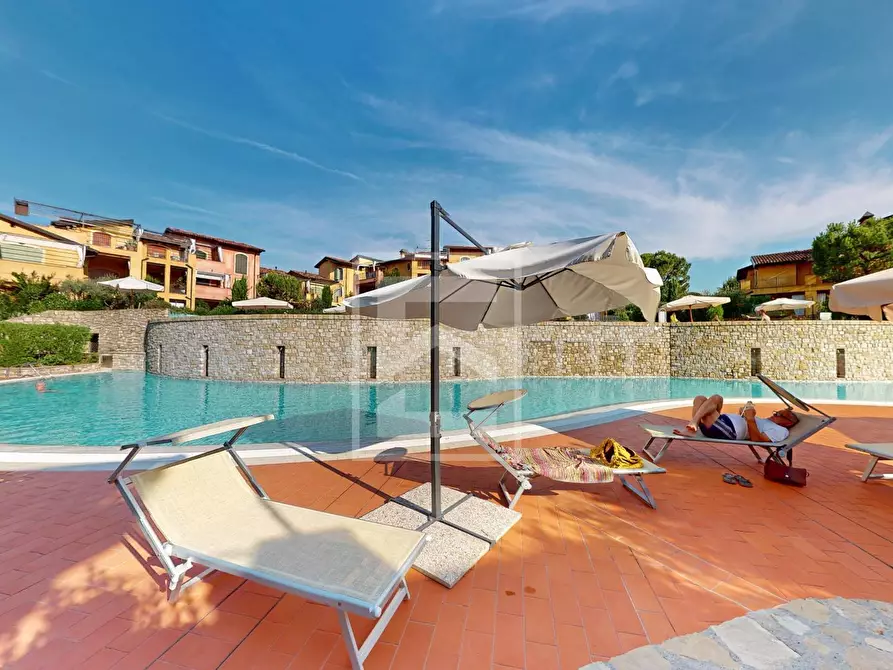 Immagine 18 di Appartamento in vendita  in Via Del Torchio 21 a Manerba Del Garda