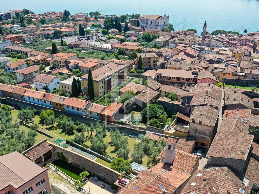 Immagine 8 di Villa in vendita  in via taromina 8 a Toscolano-Maderno