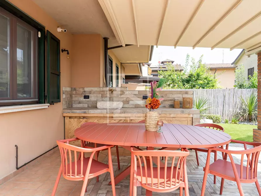 Immagine 8 di Villa in vendita  in Via Sottopassaggio a Calcinato