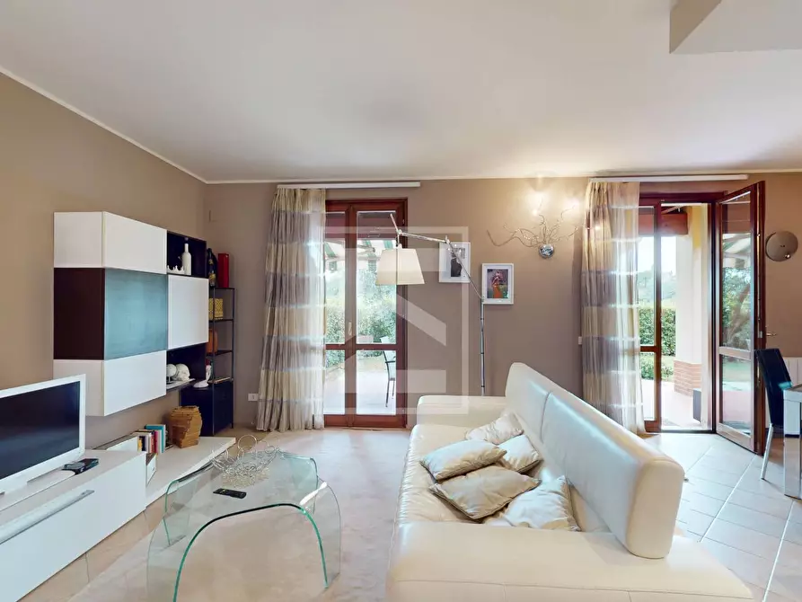 Immagine 3 di Appartamento in vendita  in Via Aldo Moro a Soiano Del Lago