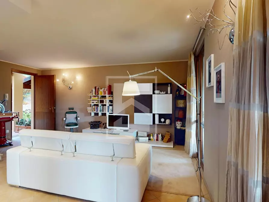 Immagine 11 di Appartamento in vendita  in Via Aldo Moro a Soiano Del Lago