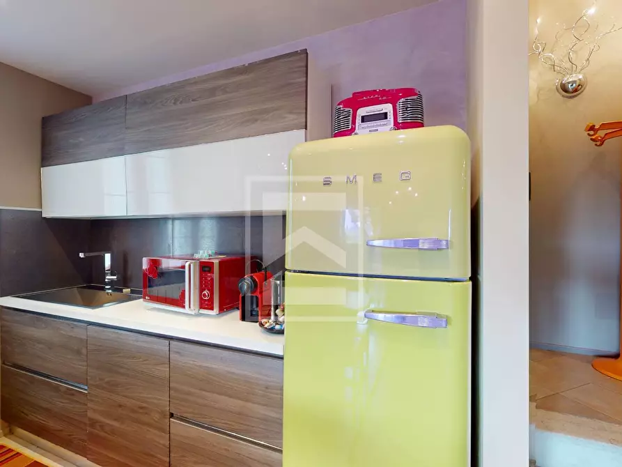 Immagine 10 di Appartamento in vendita  in Via Aldo Moro a Soiano Del Lago