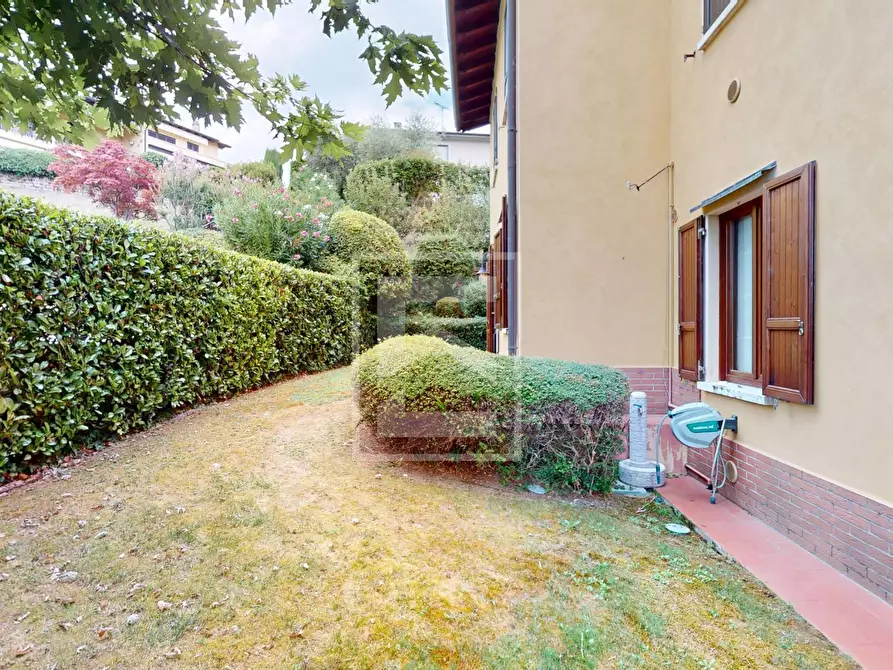 Immagine 45 di Appartamento in vendita  in Via Aldo Moro a Soiano Del Lago