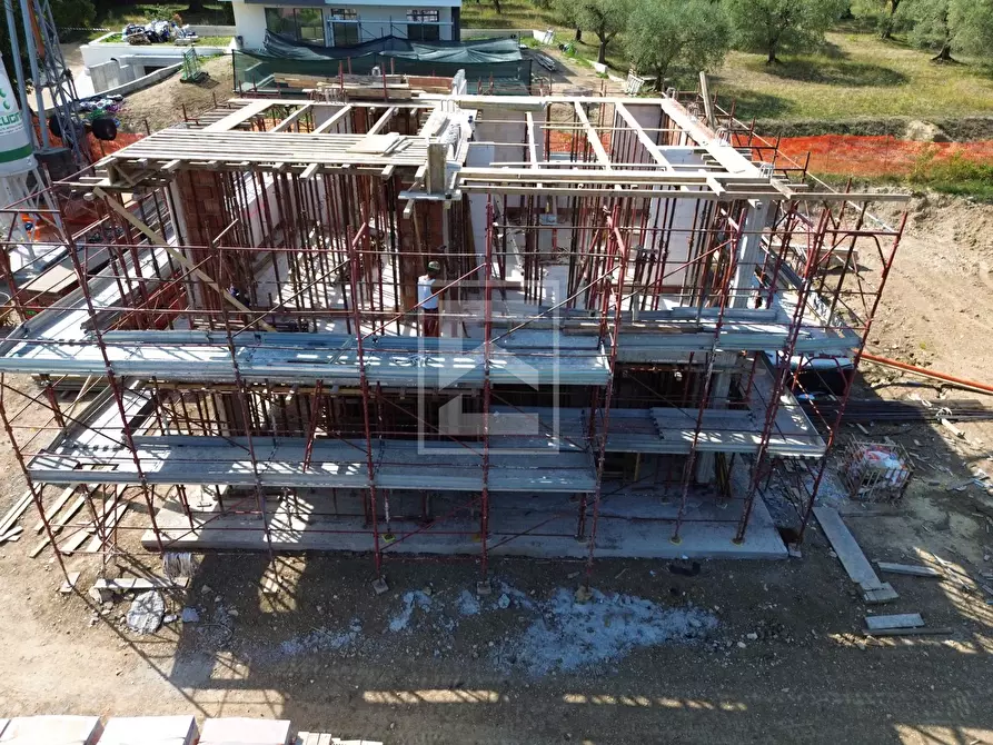 Immagine 6 di Villa in vendita  in via madonna a Moniga Del Garda